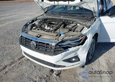 2021 Volkswagen Jetta 1.4T R-Line/1.4T S from USA, damaged, VIN 3VWN57BU1MM065701